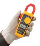 Fluke 325 - Kliešťový multimeter - v ruke