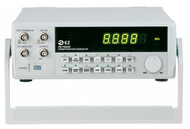 FG 7002C - Generátor