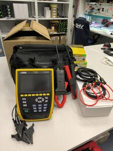 Analyzátory sítí skladem v naší nabídce