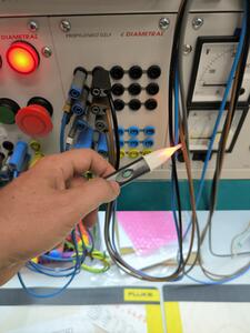 Zkoušečky napětí v praxi